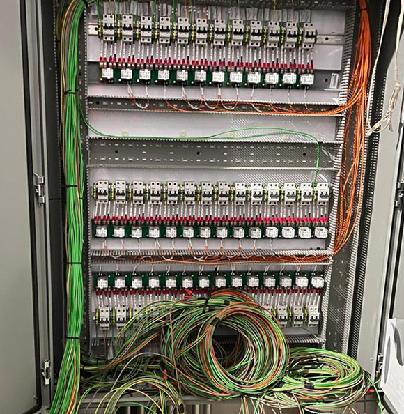 terminaciones y acabados en bajo y alto voltage 4